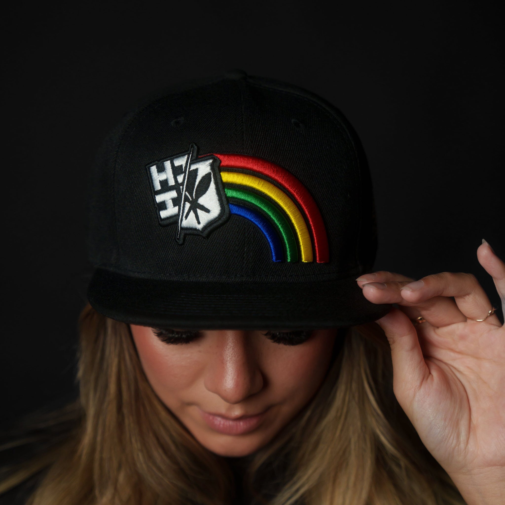 BLACK RAINBOW HAT