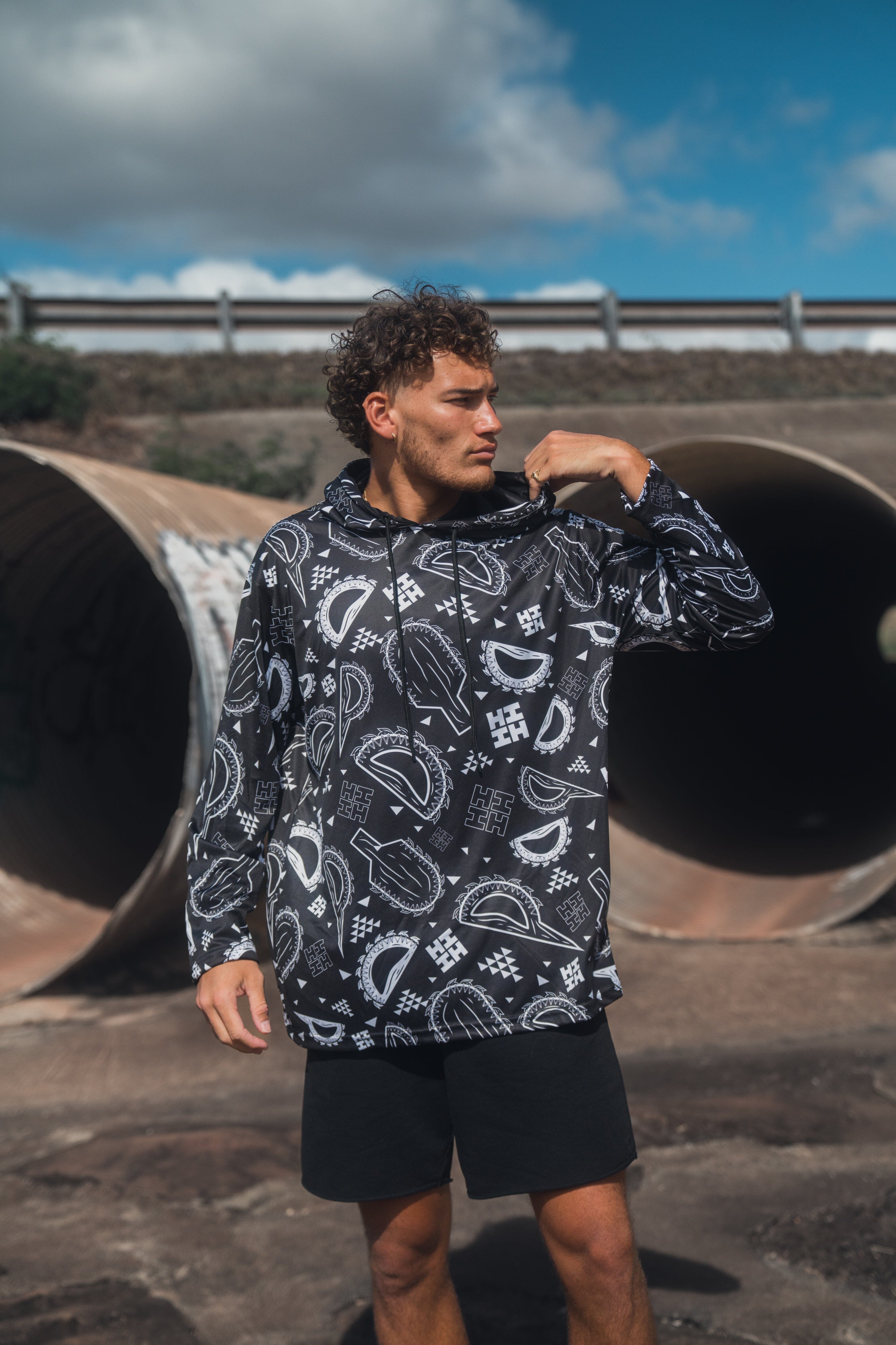 BLACK & WHITE WEAPONS DRI-FIT LONGSLEEVE W/HOOD