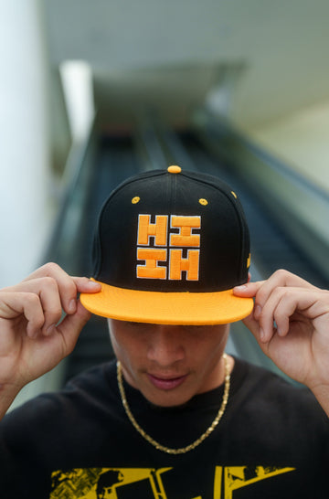BLACK & YELLOW HIFI LOGO HAT