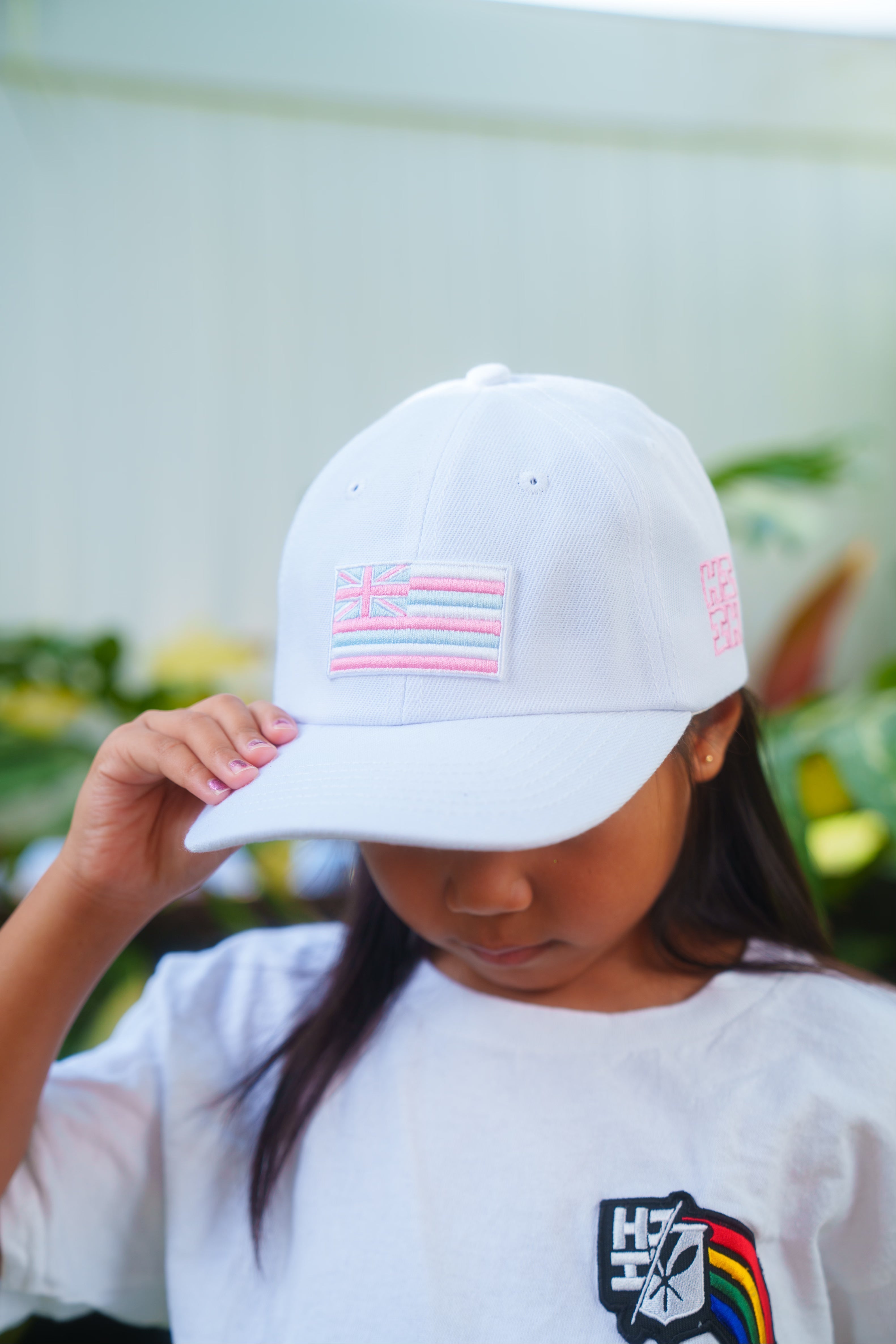 KEIKI WHITE, PINK, & BLUE FLAG CAP